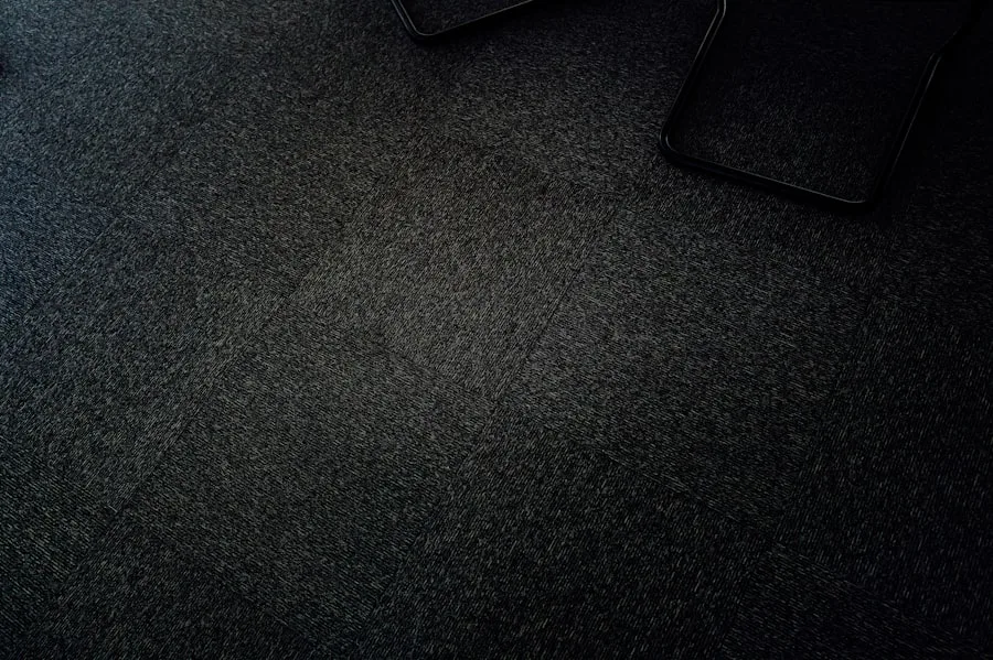 Photo cleaning linoleum floor