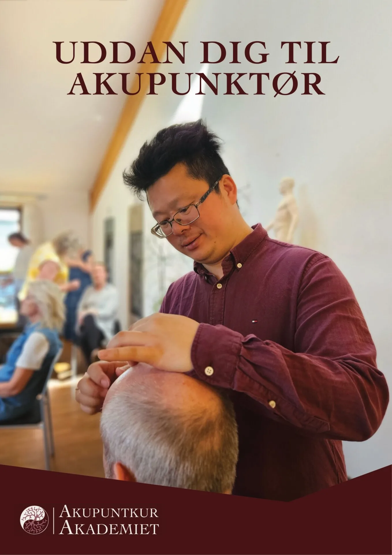 Uddannelsesbrochure_AkupunkturAkademiet_2025 01